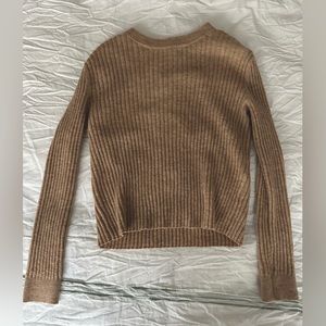 Levi xs Camel Sweater